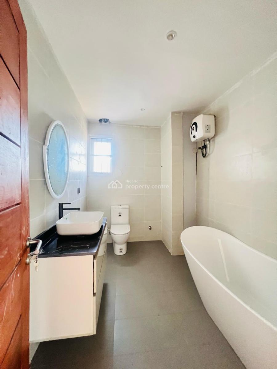 Magnificently Built 5 Bedroom Maisonettes Plus Study Room & Bq, Victoria Island (vi), Lagos, Block of Flats for Sale