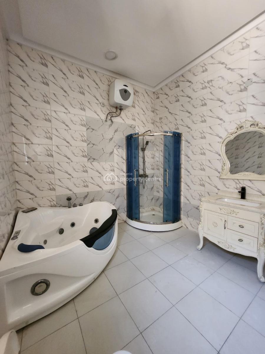 𝐖𝐄𝐋𝐋 𝐌𝐀𝐈𝐍𝐓𝐀𝐈𝐍𝐄𝐃 5 𝐁𝐄𝐃𝐑𝐎𝐎𝐌 𝐃𝐄𝐓𝐀𝐂𝐇𝐄𝐃 𝐃𝐔𝐏lex, Ikate, Lekki, Lagos, Detached Duplex for Rent