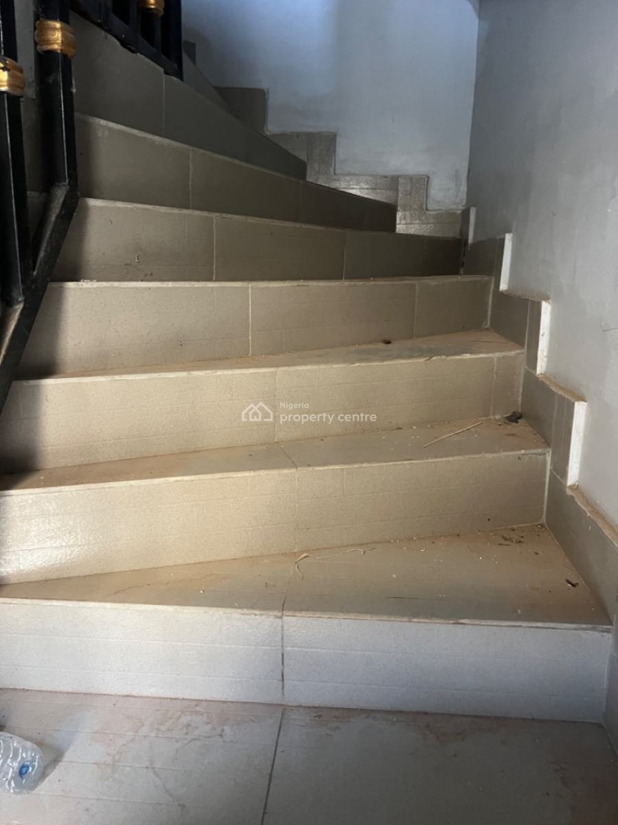 Standard 2 Bedroom Apartment, Emmanuel Mbaka Road, Airport Road, Lugbe District, Abuja, Detached Duplex for Rent