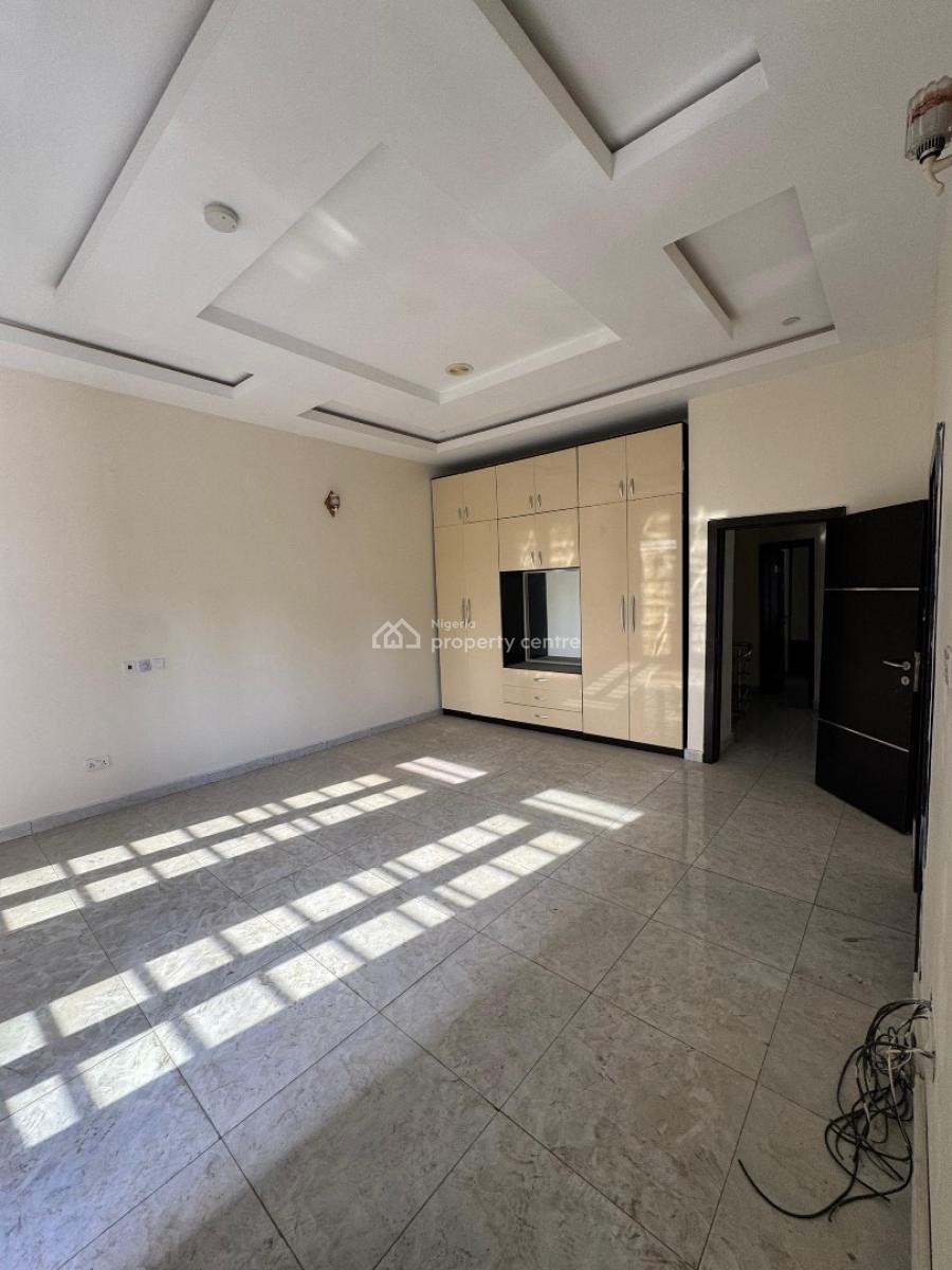 𝐖𝐄𝐋𝐋 𝐌𝐀𝐈𝐍𝐓𝐀𝐈𝐍𝐄𝐃 4 𝐁𝐄𝐃𝐑𝐎𝐎𝐌 𝐒𝐄𝐌𝐈 𝐃𝐄𝐓𝐀ched Duplex, Lekki, Lagos, Semi-detached Duplex for Rent