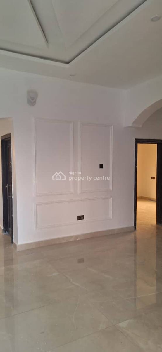 Clean 2 Bedroom Flat Available, Off Admiralty, Lekki Phase 1, Lekki, Lagos, Flat / Apartment for Rent