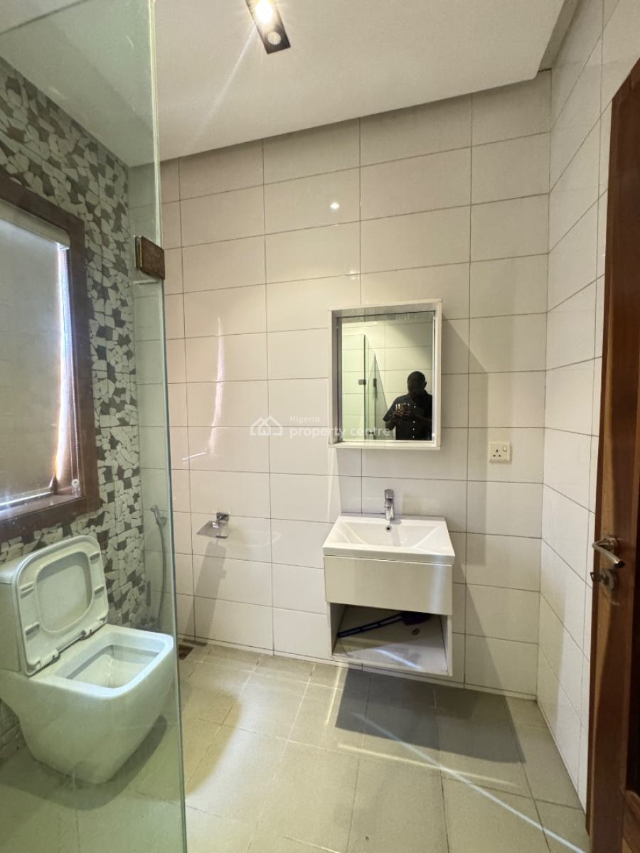 Finely Furnished 1 Bedroom Apartment, Admiralty Way, Lekki Phase 1, Lekki, Lagos, Mini Flat (room and Parlour) for Rent