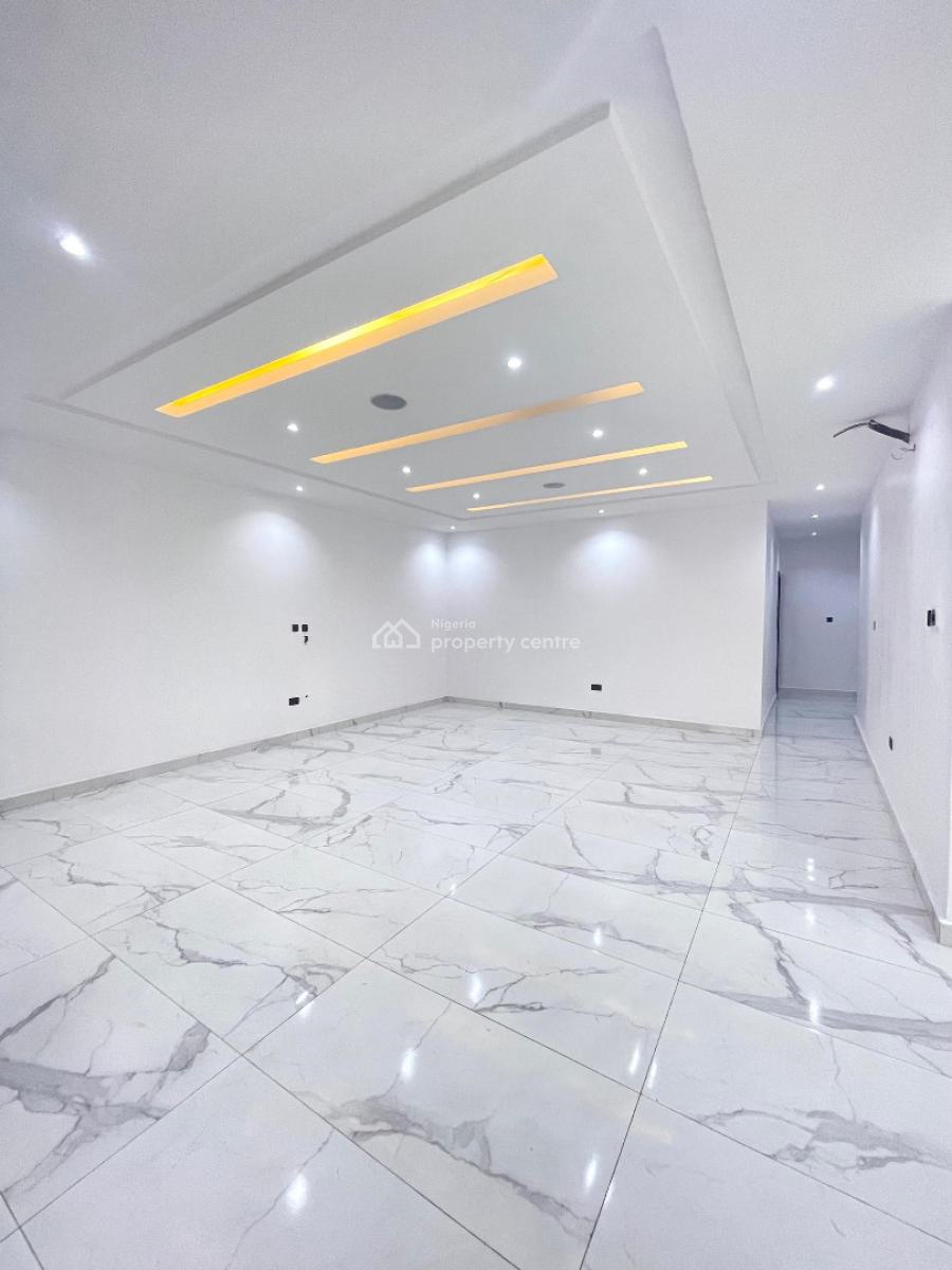 Fully Serviced 3 Bedroom Apartment with Elevator and Boys Quarters, Lekki Phase 1, Lekki, Lagos, Flat / Apartment for Sale