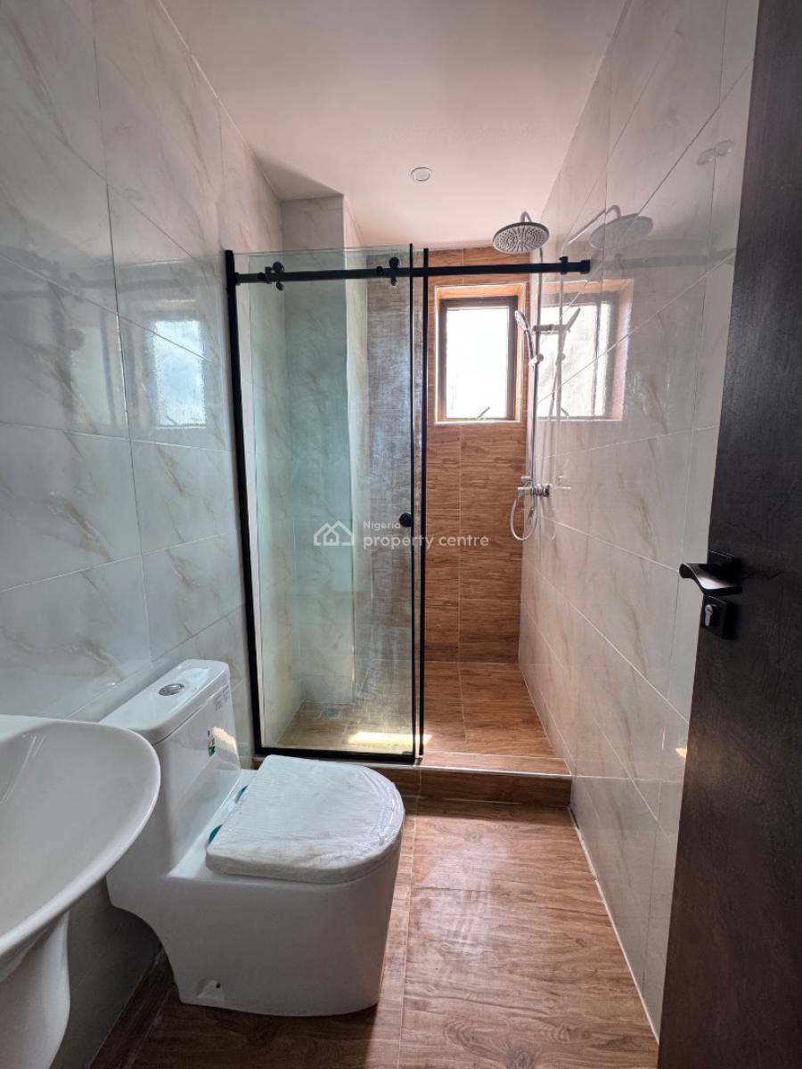 Newly Built 2 Bedroom Apartment, Off Freedom Way, Lekki Phase 1, Lekki, Lagos, Flat / Apartment for Sale