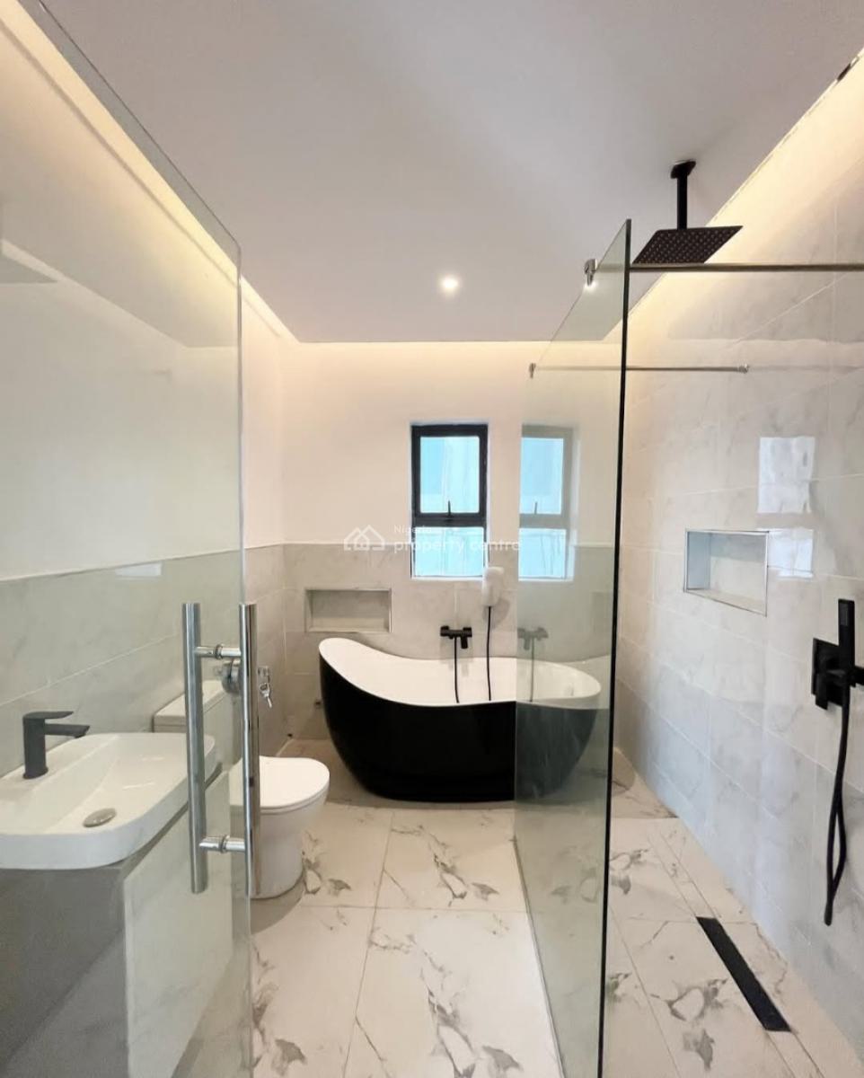 Newly Built and Serviced with 24/7 Power Supply 2 Bedroom En-suite Mai, Lekki Phase 1, Lekki, Lagos, Flat / Apartment for Rent