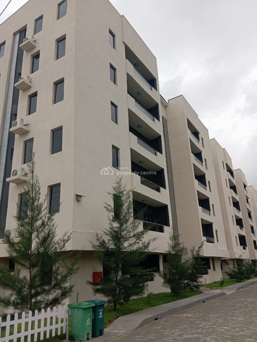 Newly Built Spacious 3 Bedrooms, Upstairs, Off Durojaiye Street, Surulere, Lagos, Flat / Apartment for Sale