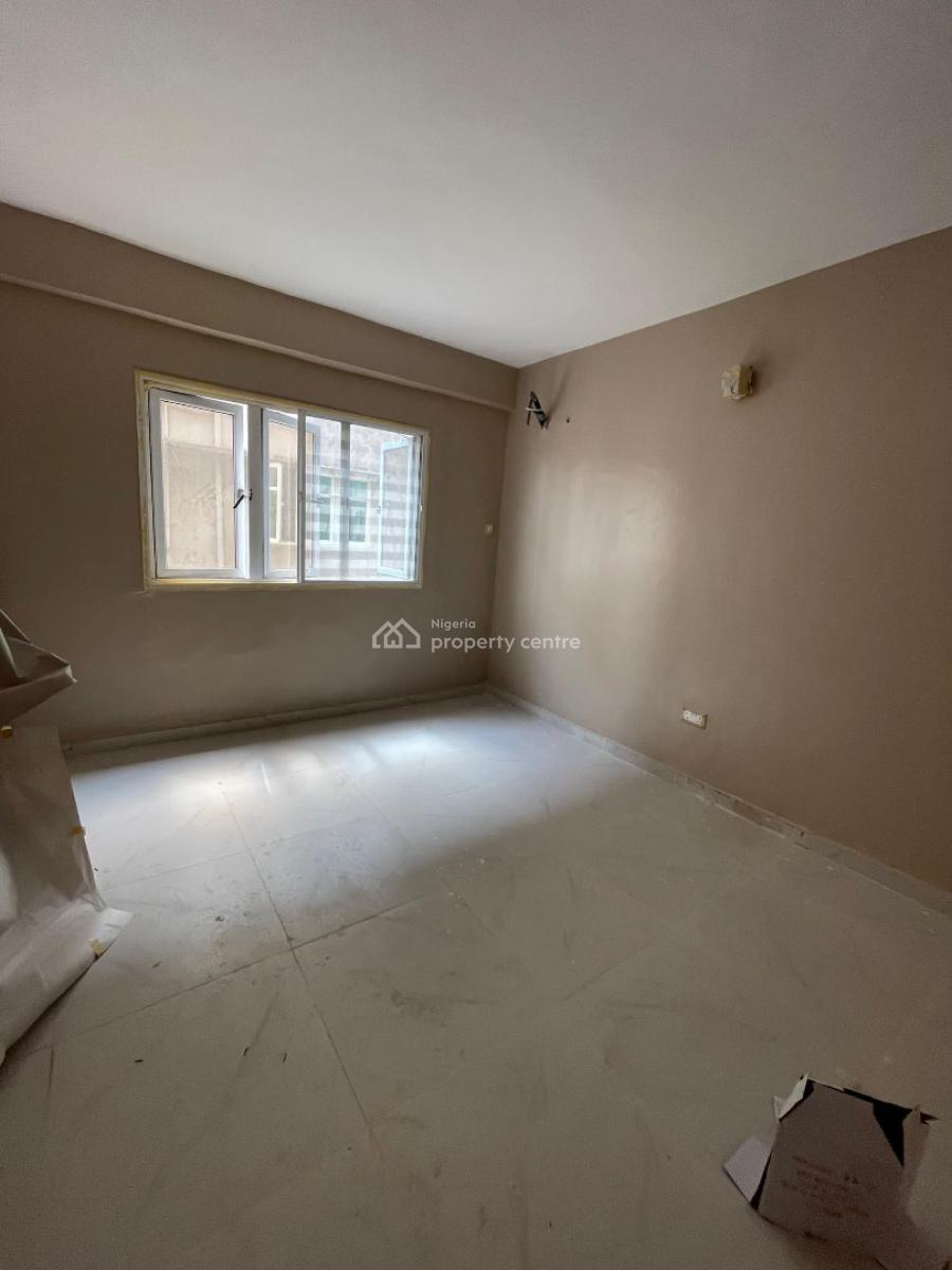 Eyes Catchy Built 3 Bedroom Apartment with C of O, Surulere, Lagos, Flat / Apartment for Sale