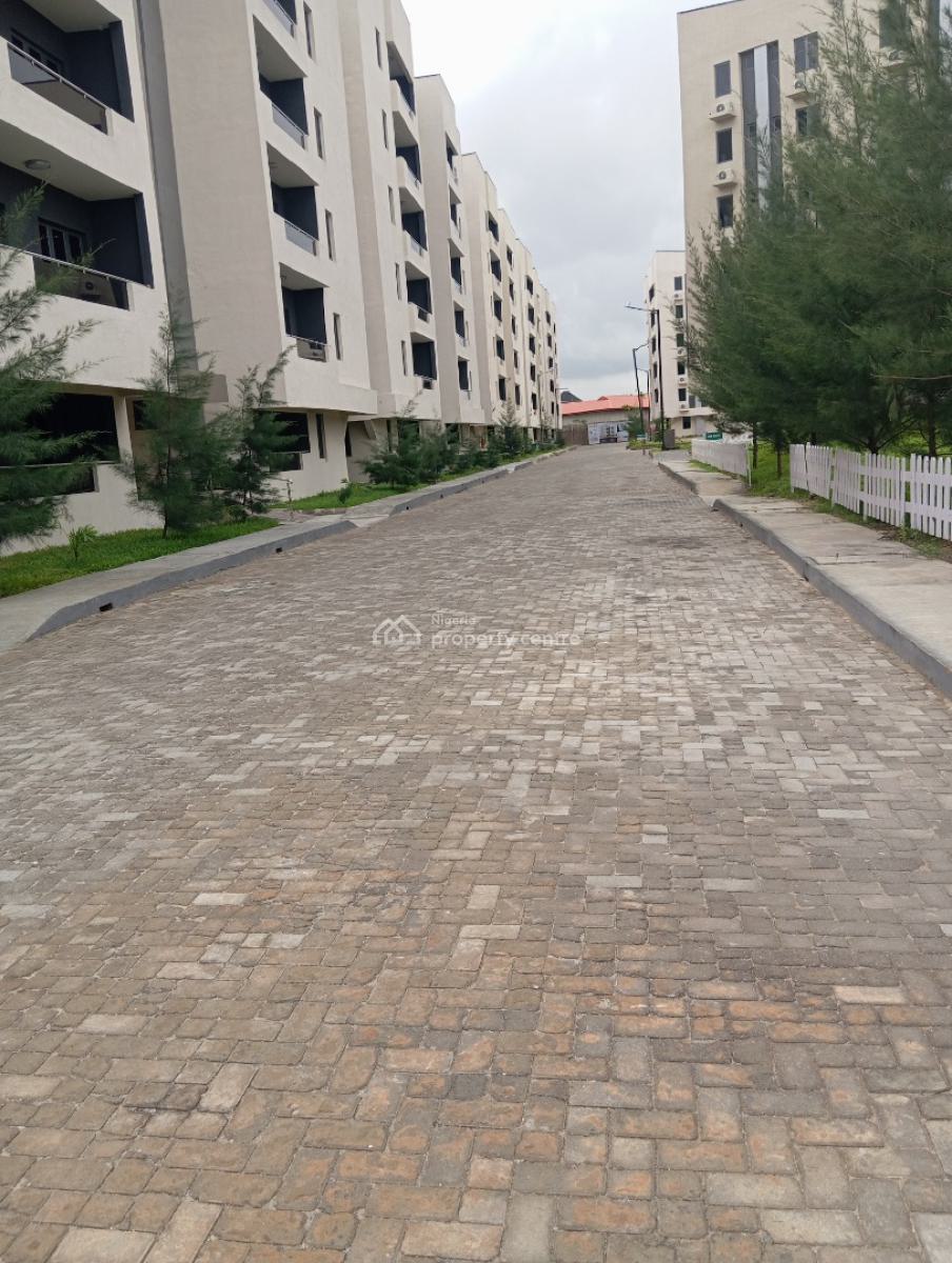 Newly Built Spacious 2 Bedroom, Off Durojaiye Street, Surulere, Lagos, Flat / Apartment for Sale
