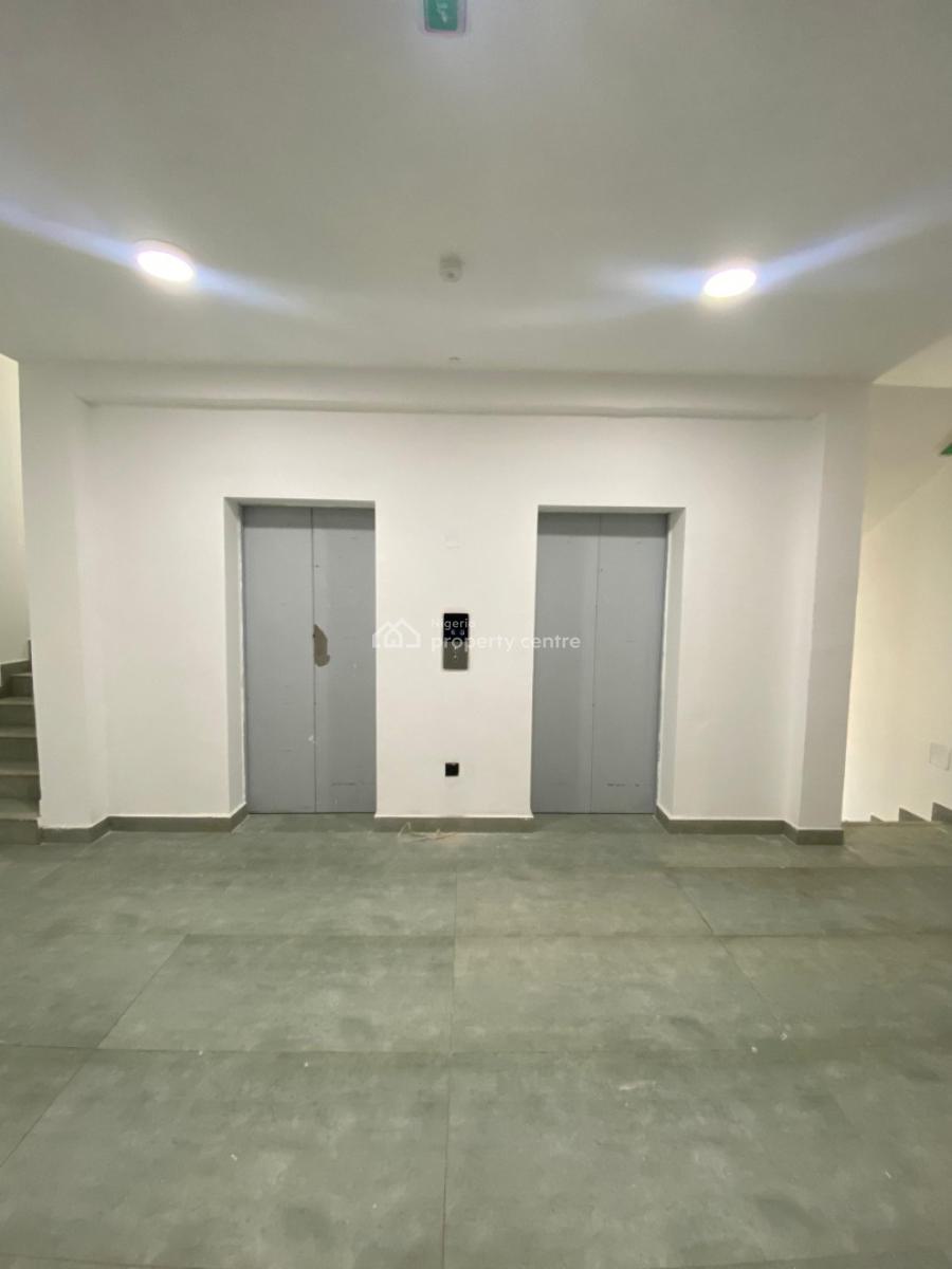 Aesthetically Pleasing 4 Bedroom Apartment with Swimming Pool Gym, Onikoyi, Ikoyi, Lagos, Block of Flats for Sale