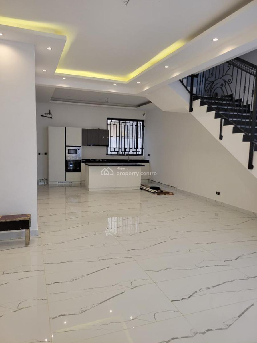 Sharp - 3-bedroom Self Serviced Duplex with a Shared Compound, Lekki Phase 1, Lekki, Lagos, Flat / Apartment for Rent