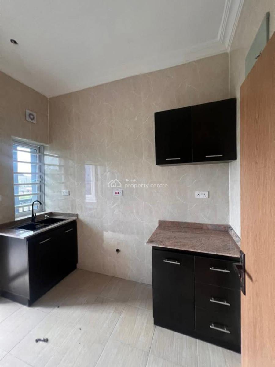 Spacious and Clean 2 Bedroom Apartment, Off Mobil Road, Ilaje, Ajah, Lagos, Flat / Apartment for Rent