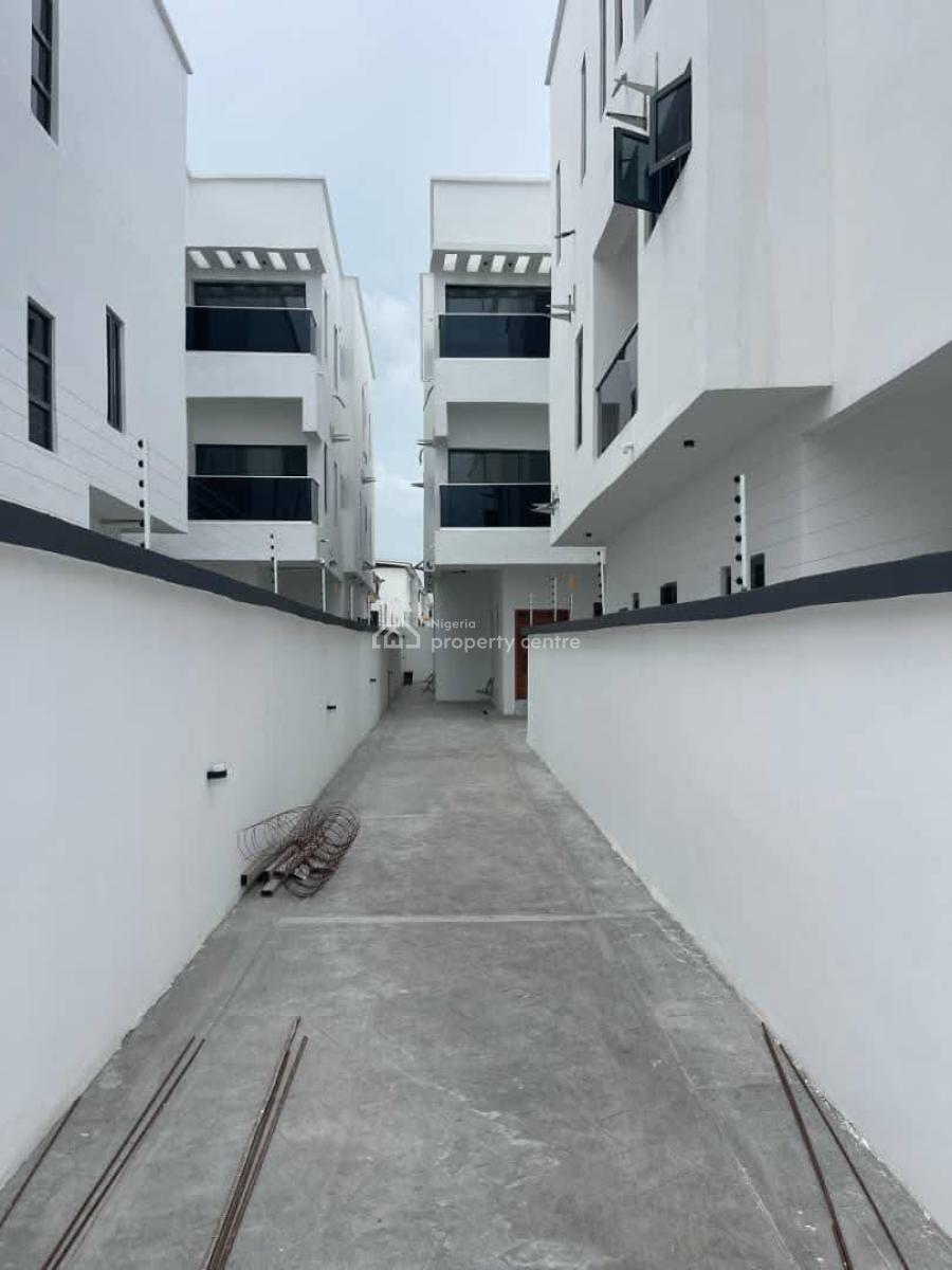 Luxurious 5 Bedroom Semi Detached with Bq, Ologolo, Lekki, Lagos, Semi-detached Duplex for Sale