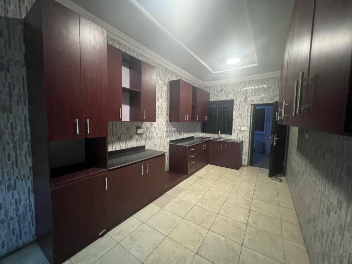 Modern Brand New 4 Bedroom Apartment with 2 Rooms Bq, Lekki Phase 1, Lekki, Lagos, Flat / Apartment for Rent