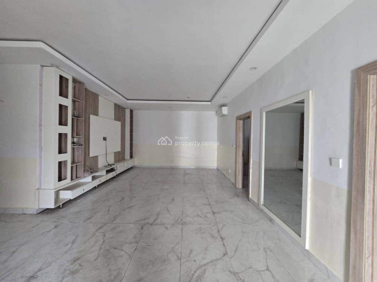 Fully Serviced 2 Bedroom Apartment, Periwinkle Estate, Lekki Phase 1, Lekki, Lagos, Flat / Apartment for Rent