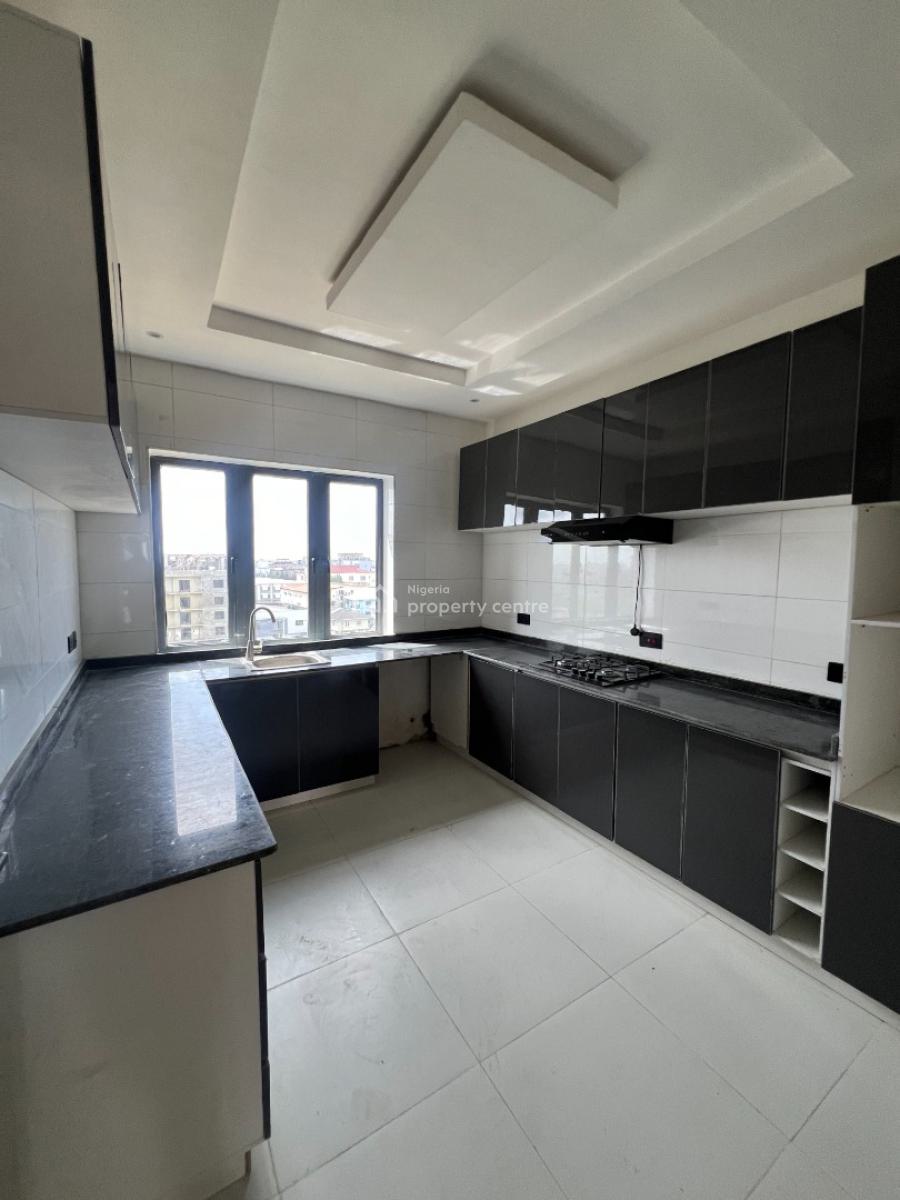 3 Bedroom Maisonette Penthouse, Off Freedom Way, Lekki Phase 1, Lekki, Lagos, Flat / Apartment for Rent