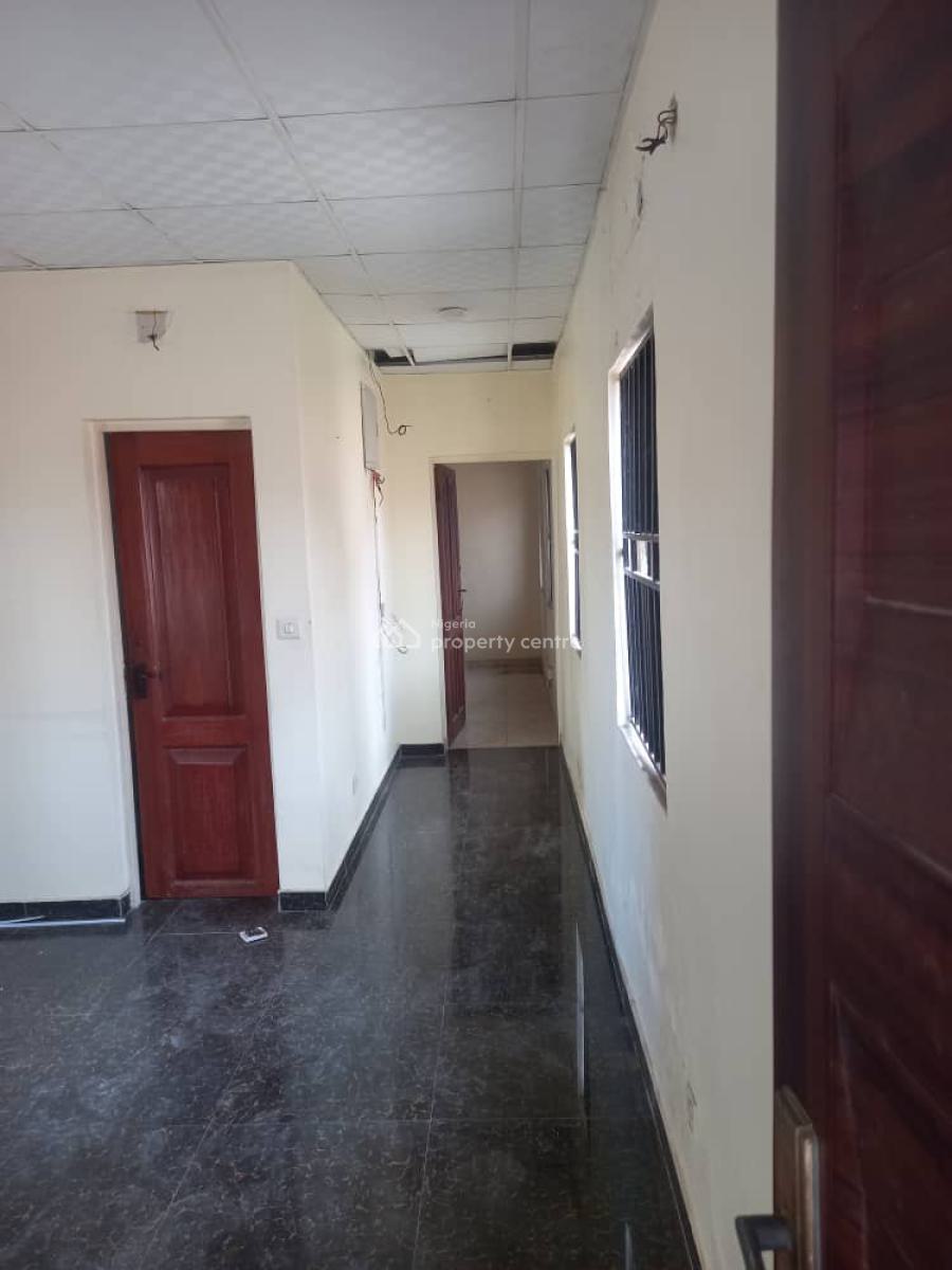 Spacious Mini Flat+ Guest Toilet, By Mobil Filling Station, Igbo Efon, Lekki, Lagos, Mini Flat (room and Parlour) for Rent