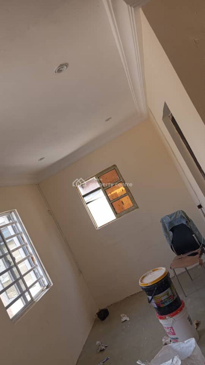 Newly Renovated Miniflat Bungalow, Abiola Ojo Street Off Abosede Kuboye, Eric Moore, Surulere, Lagos, Mini Flat (room and Parlour) for Rent