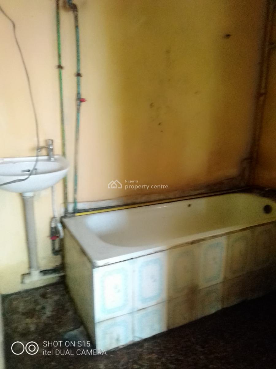 3 Bedroom Flat, Adetola, Aguda, Surulere, Lagos, Flat / Apartment for Rent
