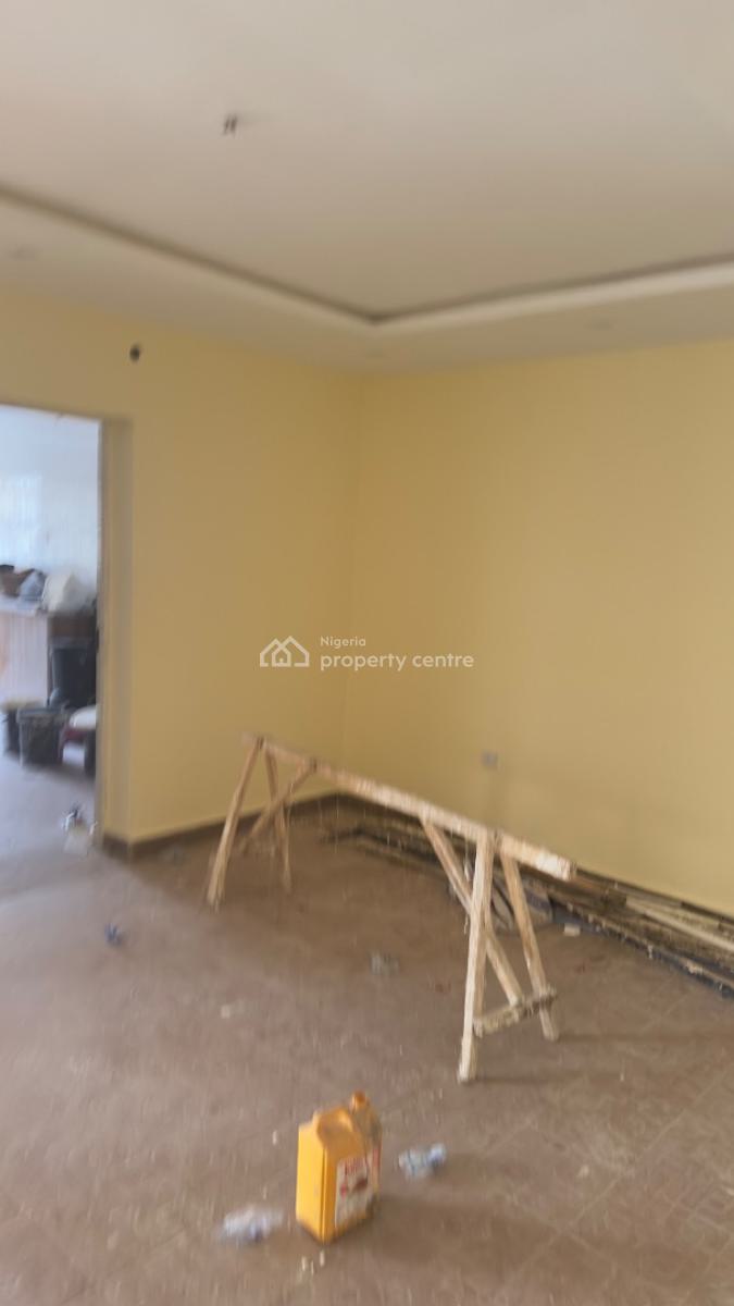 Very Spacious Renovated 3 Bedroom Flat (downstairs ), Omole Phase 2, Ikeja, Lagos, Flat / Apartment for Rent