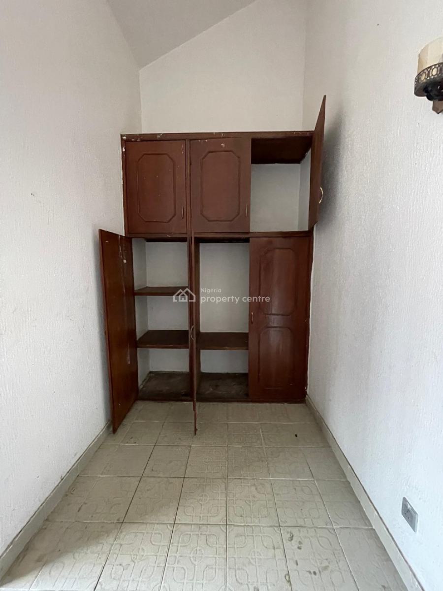 3 Bedrooms Penthouse with Bq, Lekki Phase 1, Lekki, Lagos, Flat / Apartment for Rent