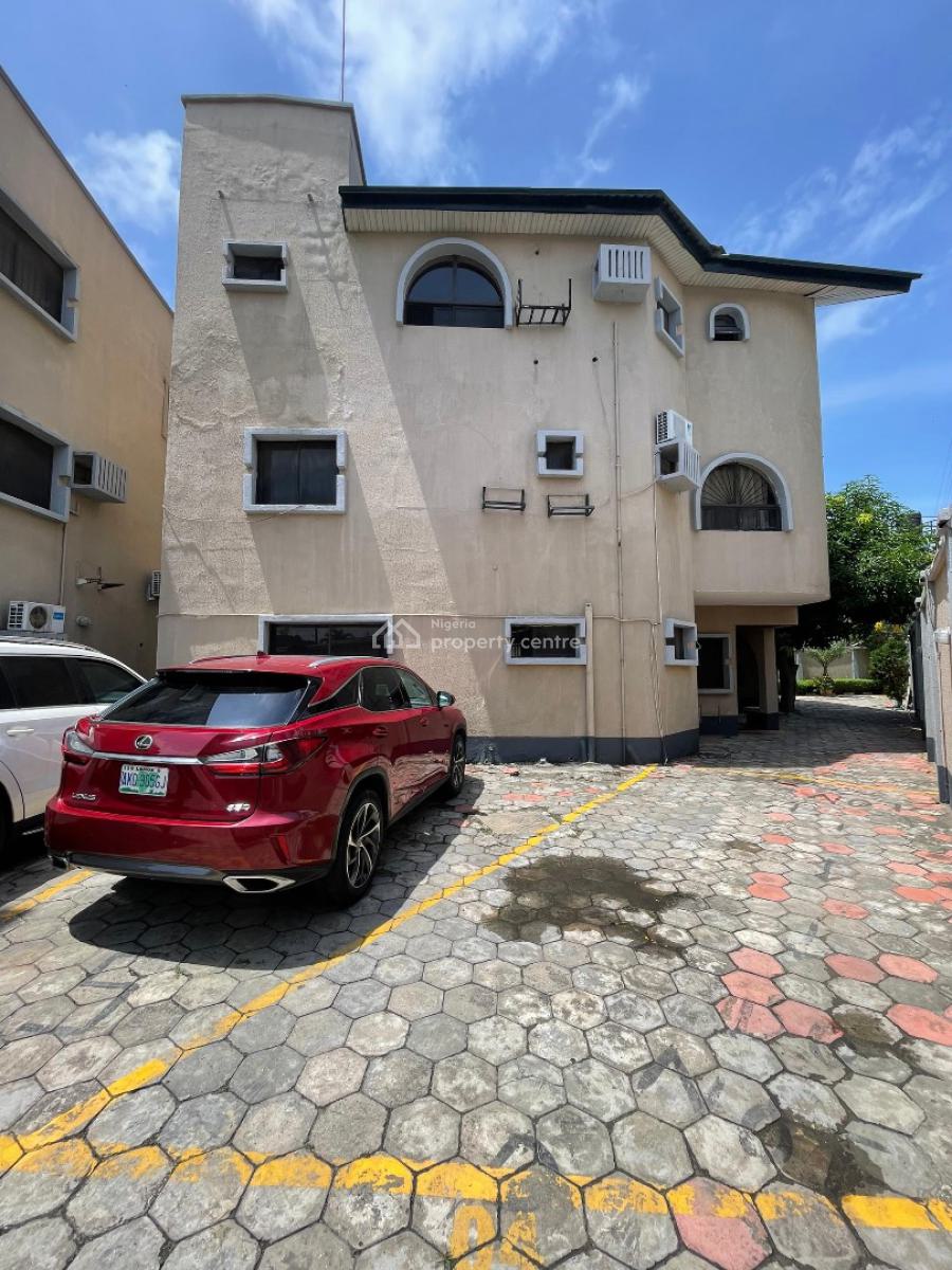 3 Bedroom Flat with Bq, Lekki Phase 1, Lekki, Lagos, Flat / Apartment for Rent