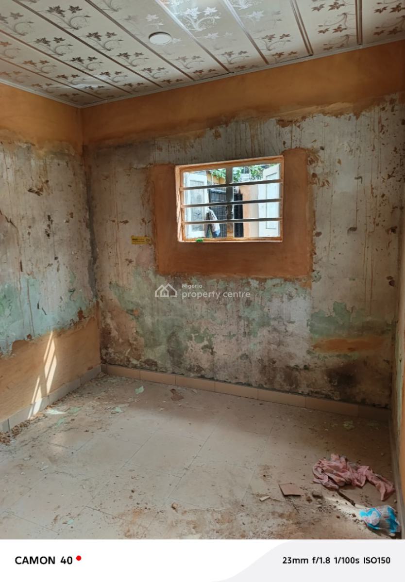 Decent Mini Flats, By Abosede Kuboye Crescent, Eric Moore, Surulere, Lagos, Mini Flat (room and Parlour) for Rent