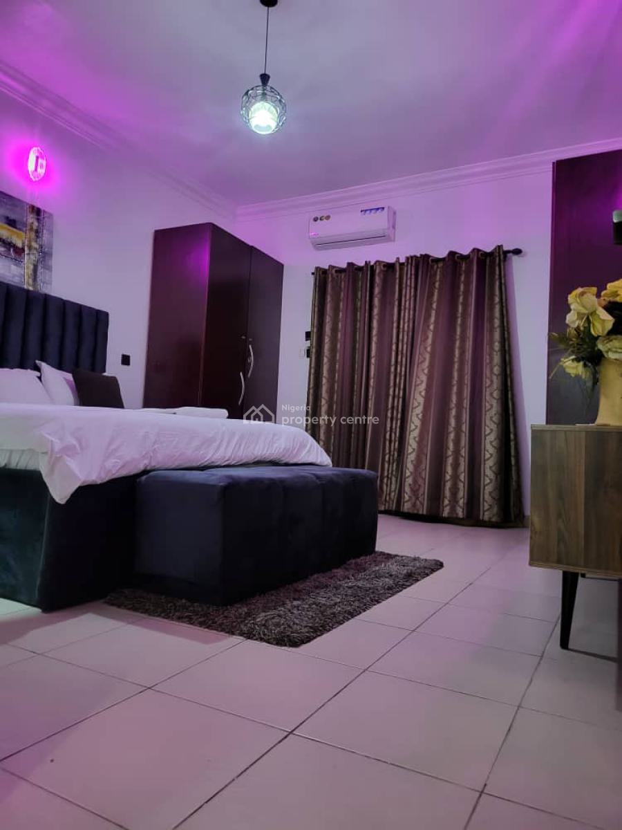 Furnished 3 Bedroom in a Secured Estate, Osapa, Lekki, Lagos, Flat / Apartment for Rent