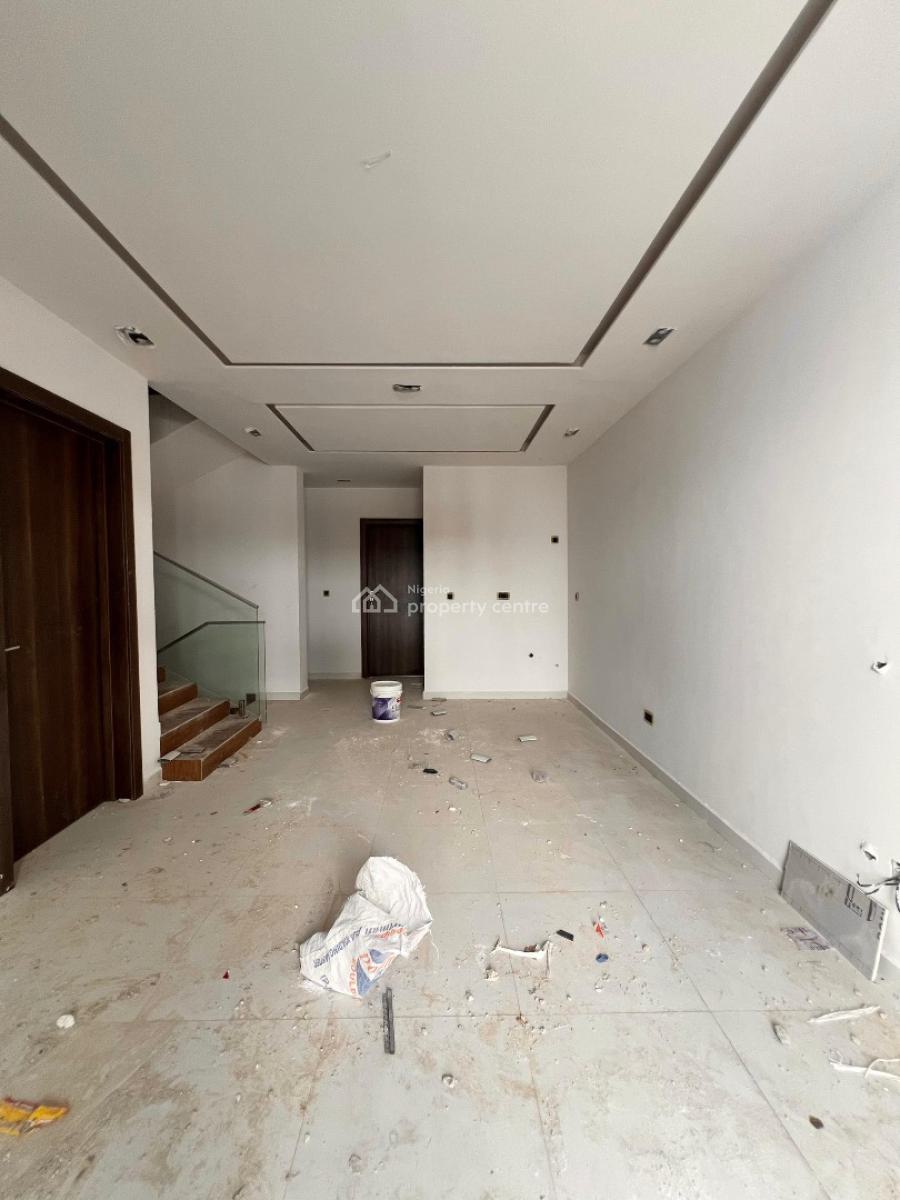 Lovely 4 Bedrooms Terraced Duplex + Study Room, Lekki Phase 1, Lekki, Lagos, Terraced Duplex for Sale