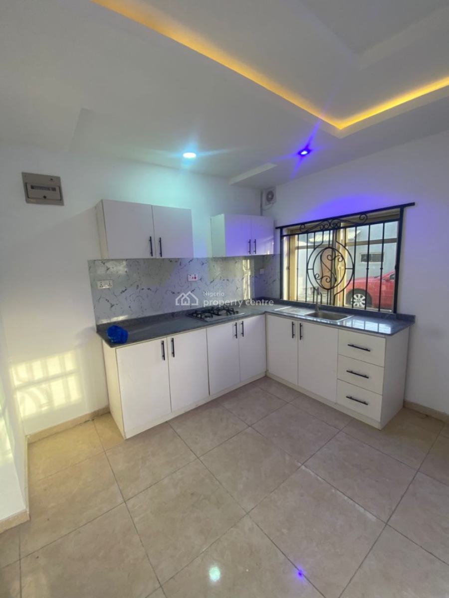 Partially Serviced 2 Bedroom Flat on The Ground Floor, Lekki Phase 1, Lekki, Lagos, Flat / Apartment for Rent