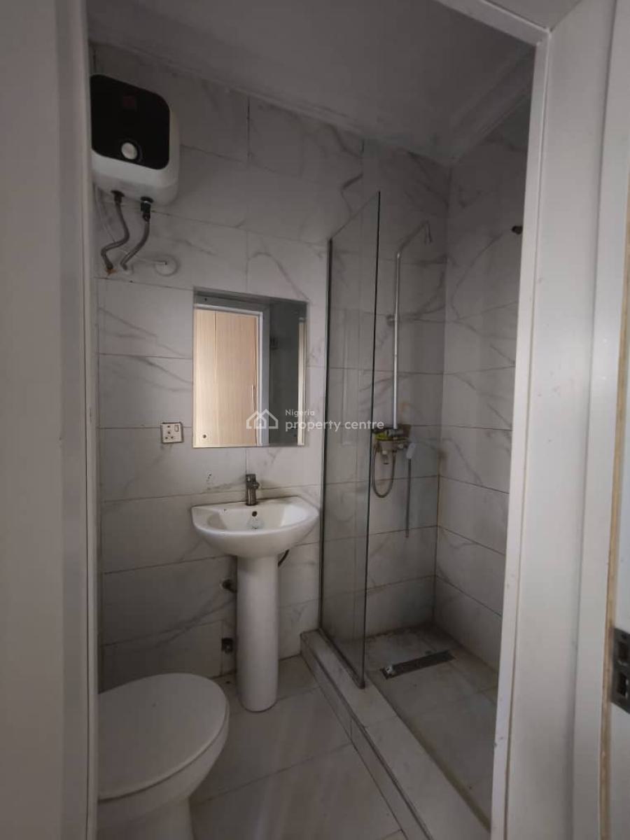a Spacious 3 Bedroom Terrace, Abiola Court, Kusenla Road, Ikate, Lekki, Lagos, Terraced Duplex for Rent