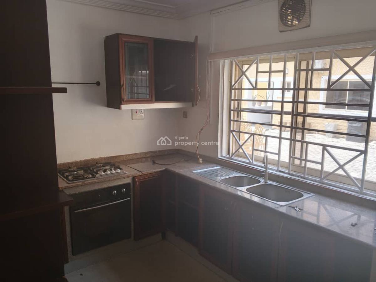 Tastefully Built 2 Bedrooms Serviced Townhouse, Off Admiralty Way, Lekki, Lagos, House for Rent