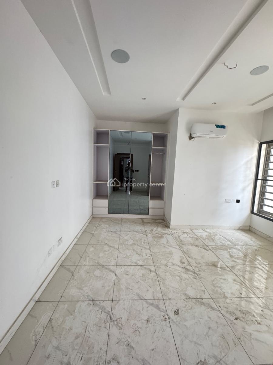 Brand New 3 Bedroom Flat, Lekki Phase 1, Lekki, Lagos, Flat / Apartment for Rent