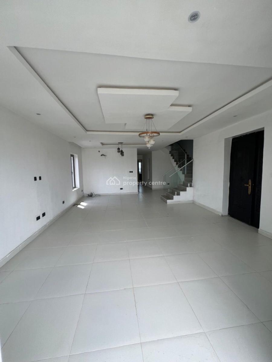 Newly Built 3 Bedrooms Maisonette, Off Freedom Way, Lekki Phase 1, Lekki, Lagos, Flat / Apartment for Rent