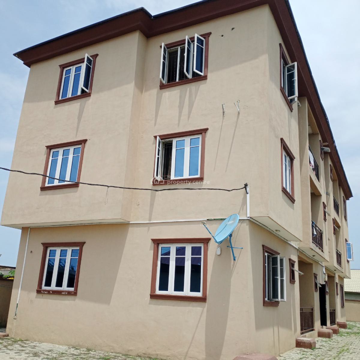 Luxurious 2 Bedrooms, 4 Units, Kayetoro, Eleko, Ibeju Lekki, Lagos, House for Sale