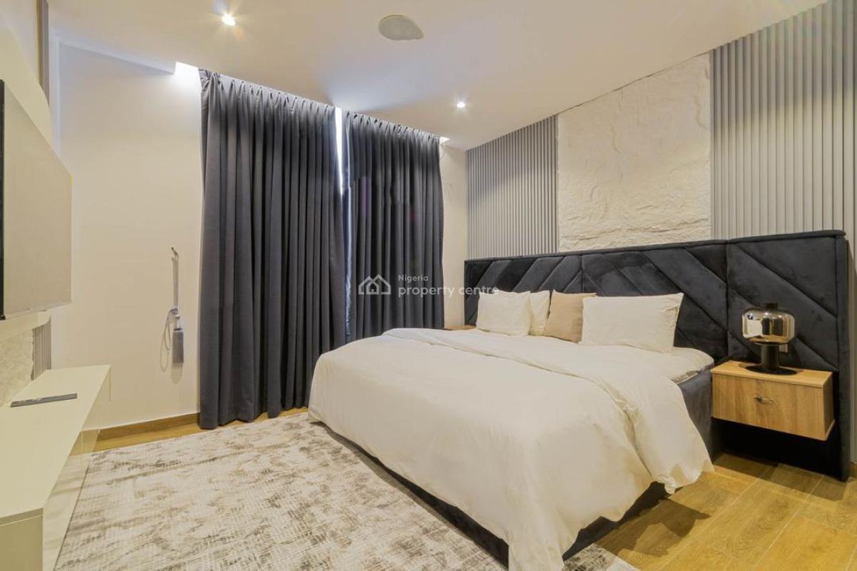 Cozy and Cute  2 Bedroom Apartment, Akin Leigh Crescent, Lekki Phase 1, Lekki, Lagos, Flat / Apartment Short Let