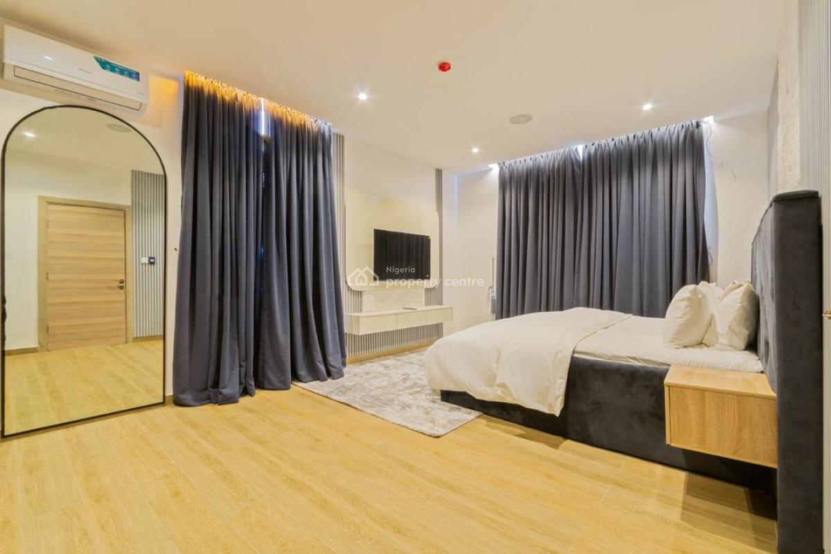 Cozy and Cute  2 Bedroom Apartment, Akin Leigh Crescent, Lekki Phase 1, Lekki, Lagos, Flat / Apartment Short Let