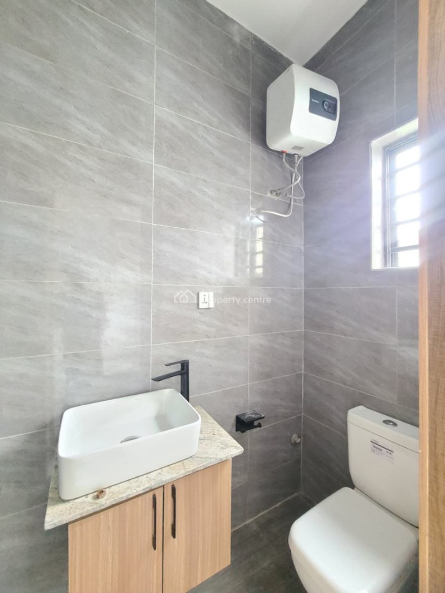 a Luxury 4 Bedrooms Terrace Duplex with Excel, Happy Land Estate, Lekki Phase 2, Lekki, Lagos, Flat / Apartment for Rent