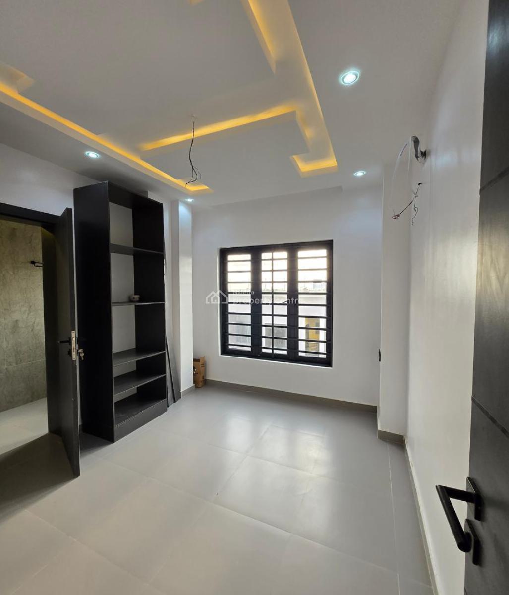 Luxury 4 Bedroom Maisonette, Lekki Phase 1, Lekki, Lagos, Terraced Duplex for Sale
