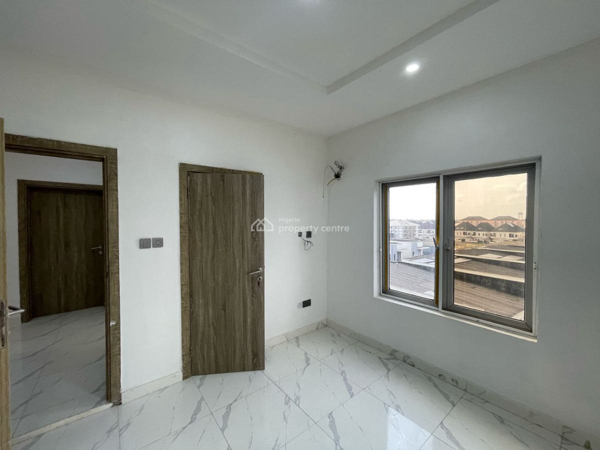 Well Finished Serviced 4 Bedroom Flat with a Room Bq, Osapa, Lekki, Lagos, Flat / Apartment for Sale