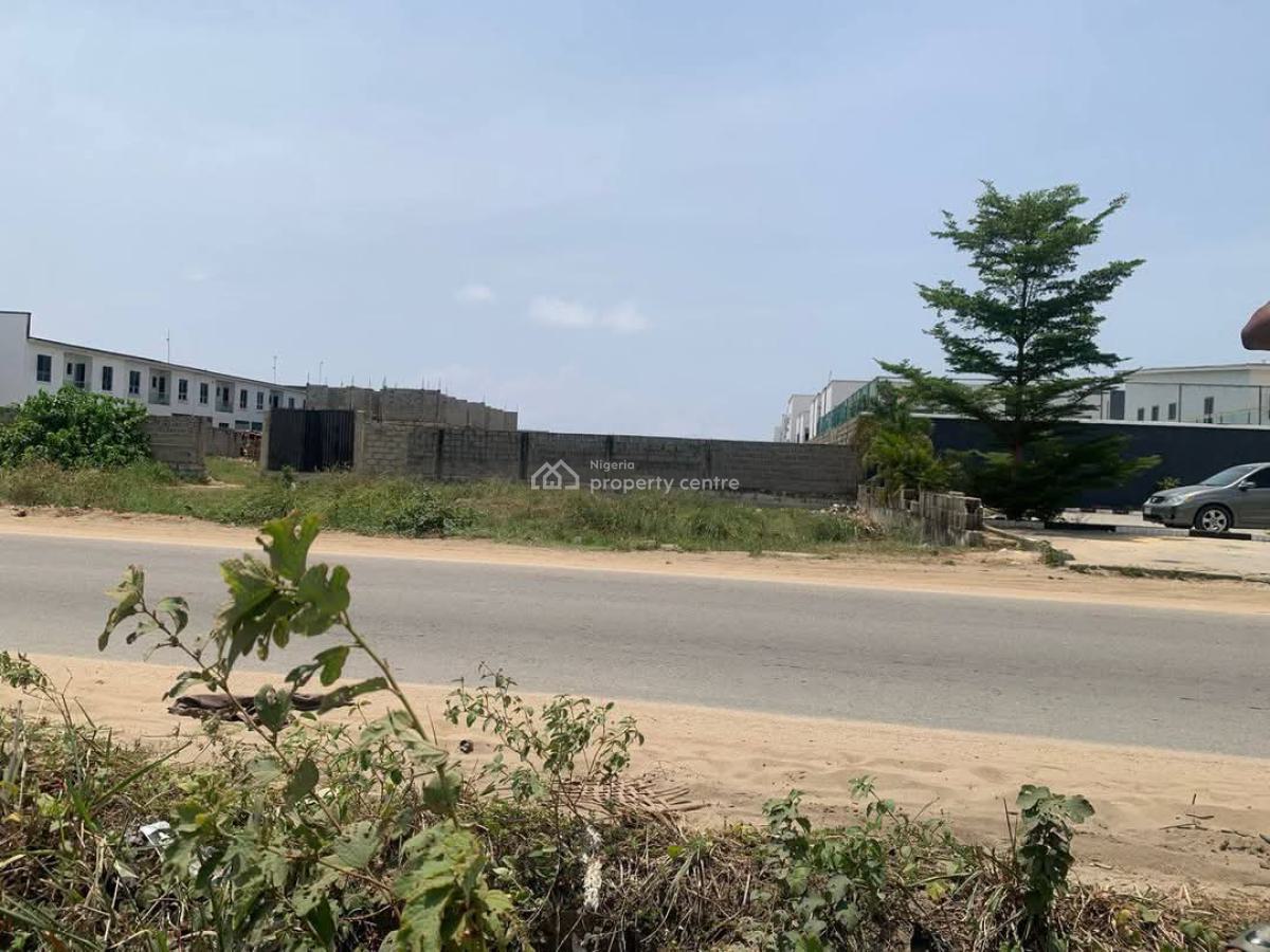 1800sqm Land, Epe Expressway Near Chevron Roundabout, Lekki, Lagos, Commercial Land for Sale