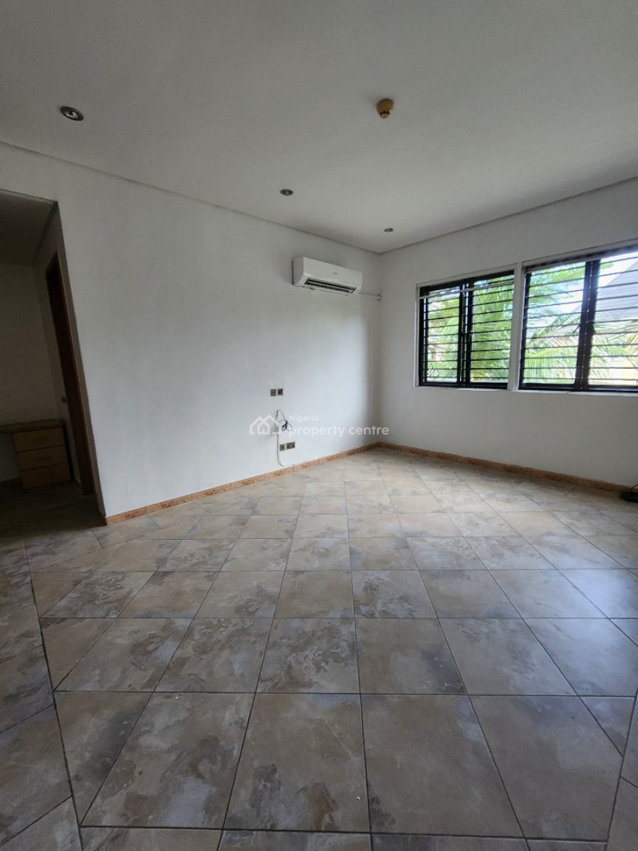 Spacious 2 Bedroom Flat with Swimming Pool and Gym, Banana Island, Ikoyi, Lagos, Flat / Apartment for Rent