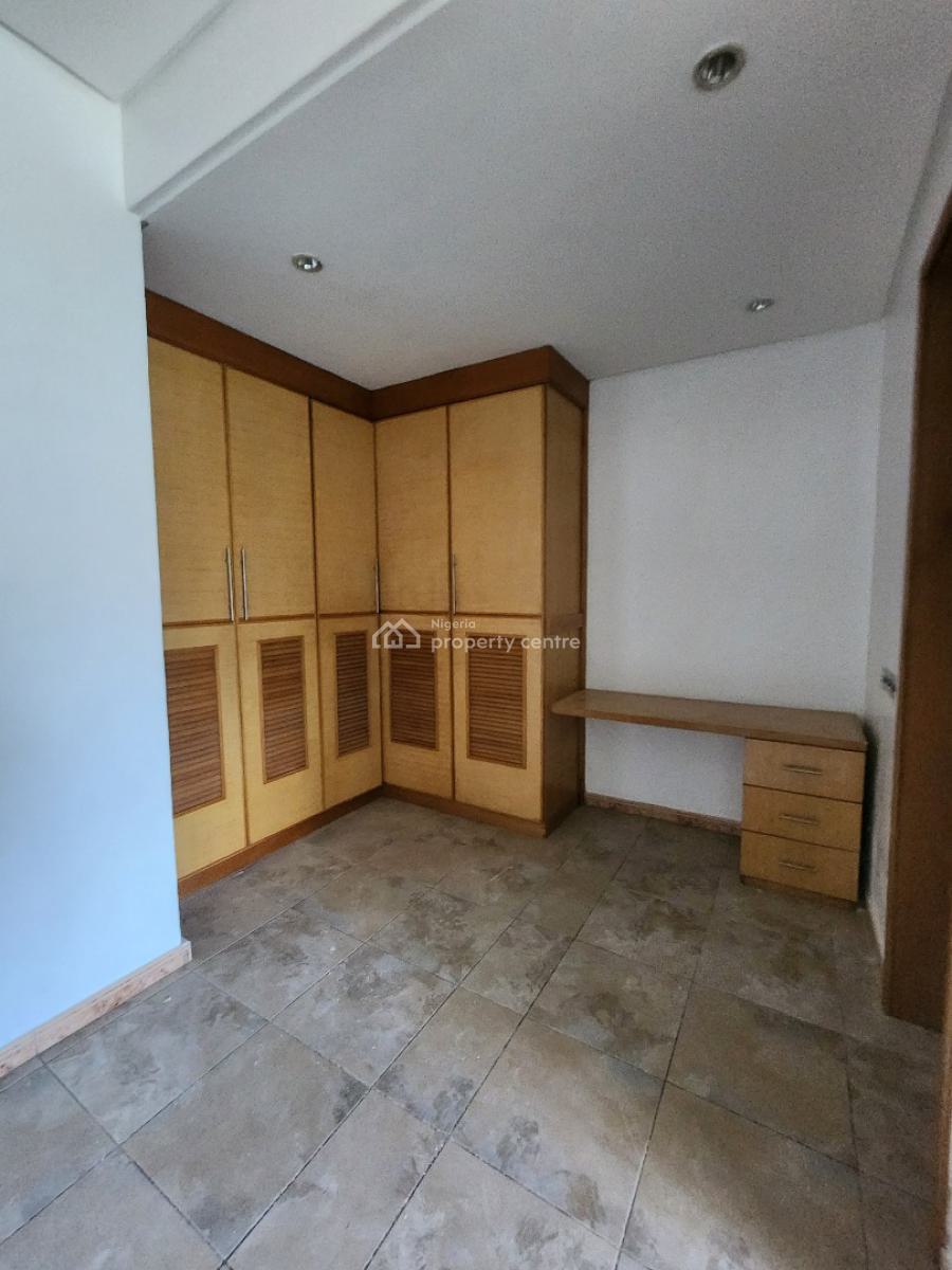 Spacious 2 Bedroom Flat with Swimming Pool and Gym, Banana Island, Ikoyi, Lagos, Flat / Apartment for Rent