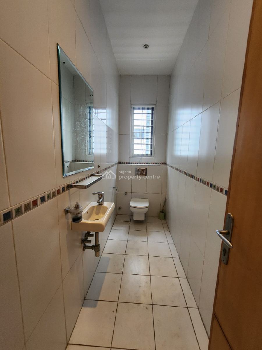 Spacious 2 Bedroom Flat with Swimming Pool and Gym, Banana Island, Ikoyi, Lagos, Flat / Apartment for Rent