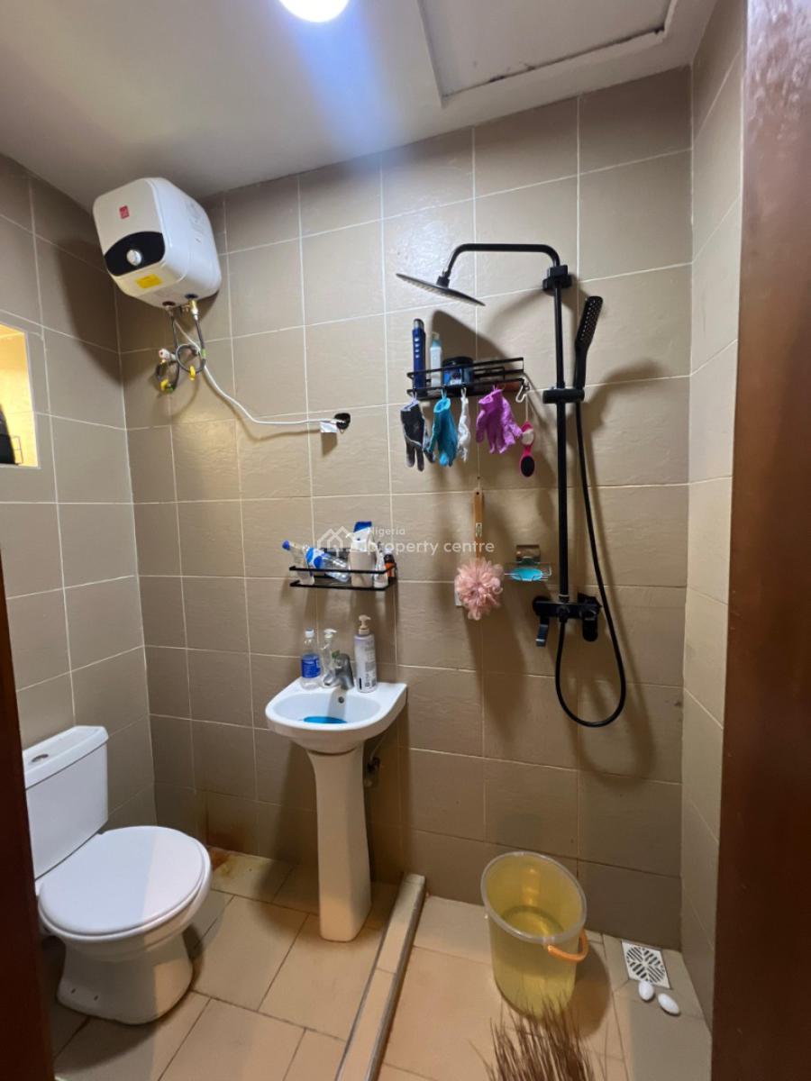 Serviced 3 Bedroom Flat with Bq, Osapa, Lekki, Lagos, Flat / Apartment for Rent
