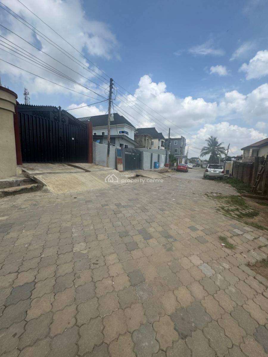 Well Maintained Block of Flat, Ojodu Berger, Ojodu, Lagos, Block of Flats for Sale