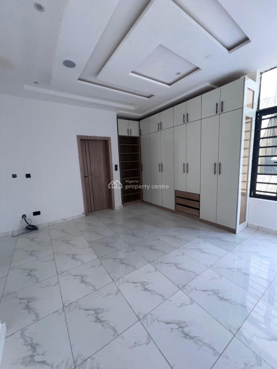 Beautiful 4 Bedroom Apartment, Ologolo, Lekki, Lagos, Flat / Apartment for Sale