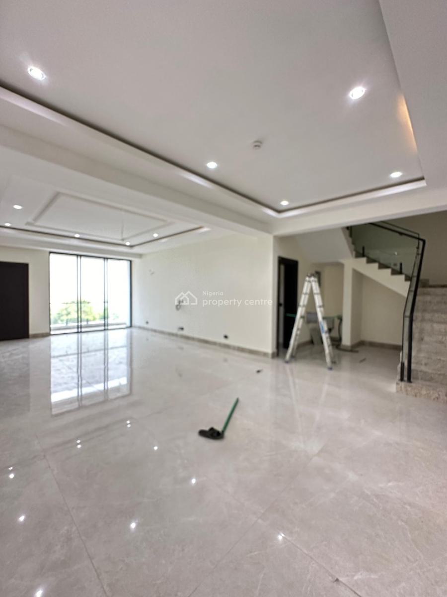 4 Bedroom Maisonette with Swimming Pool and Gym, Old Ikoyi, Ikoyi, Lagos, Block of Flats for Sale