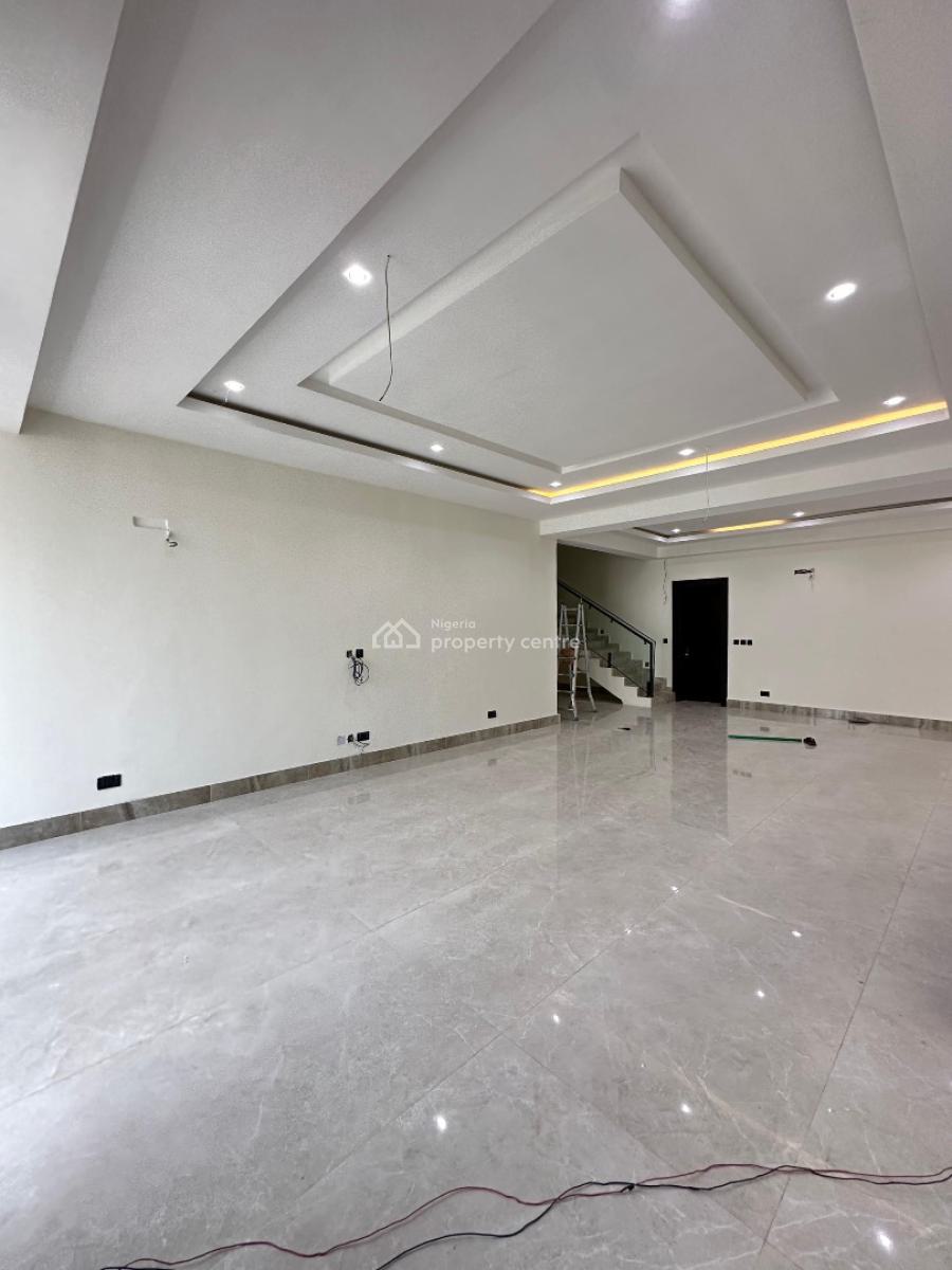 4 Bedroom Maisonette with Swimming Pool and Gym, Old Ikoyi, Ikoyi, Lagos, Block of Flats for Sale