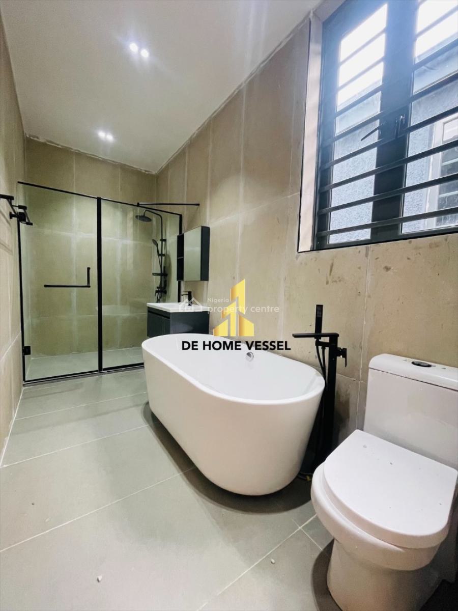 Beautifully Carved Luxury 5 Bedroom Detached Home with Bq, Lekki Phase 1, Lekki, Lagos, Detached Duplex for Sale