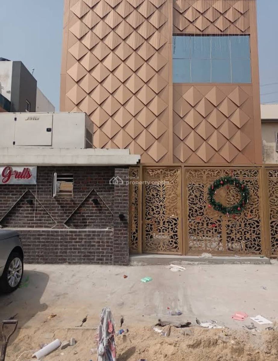 Functioning Mini Hotel with 10 Rooms, Off Admiralty Road, Lekki Phase 1, Lekki, Lagos, Hotel / Guest House for Sale